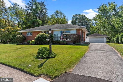 162 Hoover Ave, West Norriton, PA, 19403-2911 | Card Image