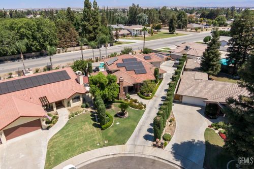 7704 Jill Jean Ave, Bakersfield, CA, 93308 | Card Image