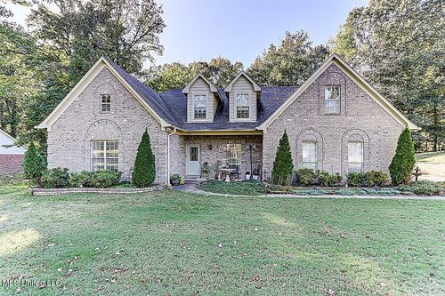 1287 Dogwood Hollow Dr, Nesbit, MS, 38651-8328 | Card Image