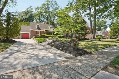 146 Edison Ave, CHERRY HILL, NJ, 08002-3701 | Card Image