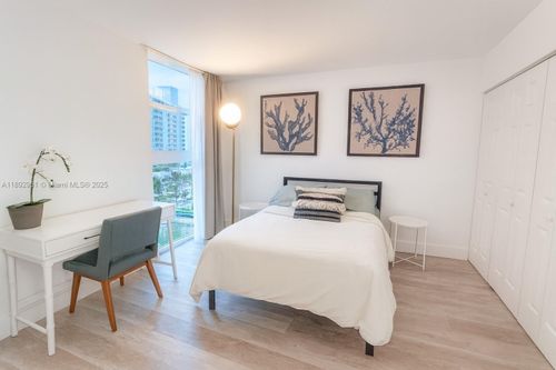 apt-707-1035 West Ave, Miami Beach, FL, 33139-4751 | Card Image