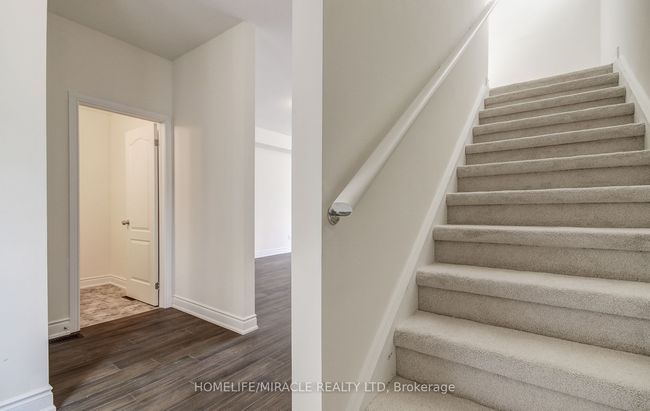 28 Yvonne Dr, House attached with 3 bedrooms, 4 bathrooms and 1 parking in Brampton ON | Image 15