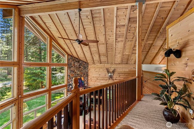 Upstairs Loft | Image 22