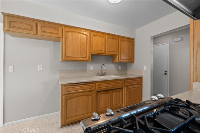 26111 Abdale St, House other with 4 bedrooms, 2 bathrooms and 2 parking in Newhall CA | Image 4