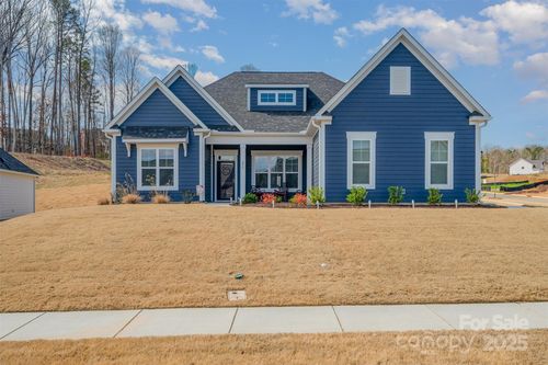 456 Lucky Dr Nw, Concord, NC, 28027-5654 | Card Image
