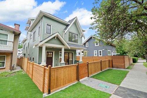 1-865 E 23rd Ave, Vancouver, BC, V5V1Y3 | Card Image