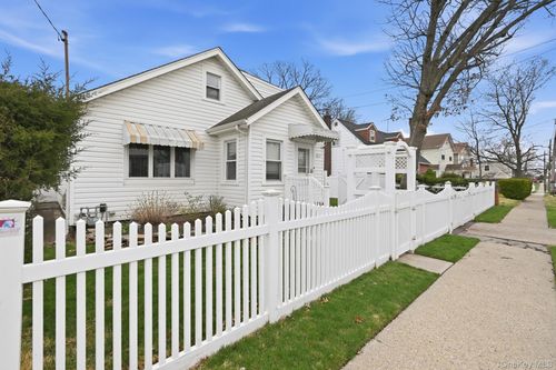 357 Kirkman Avenue, Hempstead, NY, 11003 | Card Image