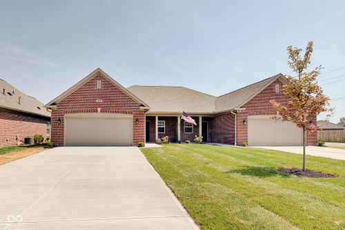 2841 Grandview Ln, Greenwood, IN, 46143-7842 | Card Image