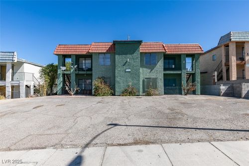 6932 Kilgore Dr, Las Vegas, NV, 89156-6159 | Card Image