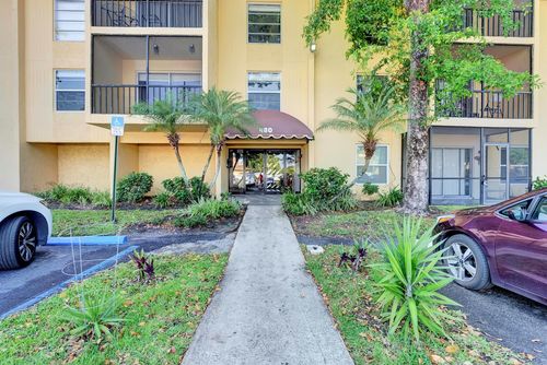1090-480 Nw 20th St, Boca Raton, FL, 33431-7971 | Card Image