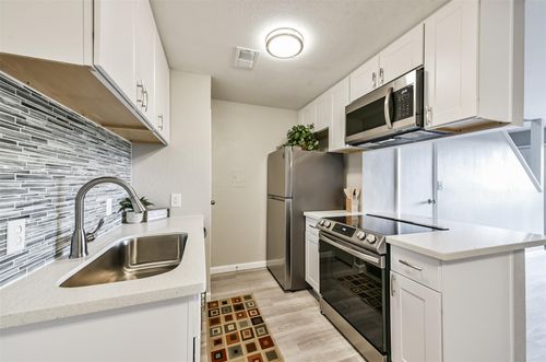 apt-263-2501 Gulf Fwy, Dickinson, TX, 77539-3242 | Card Image