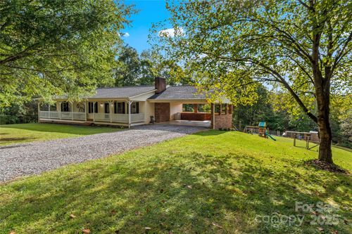 1627 Stony Knoll Rd, Dobson, NC, 27017-8051 | Card Image