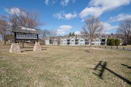 115-181 Little Canada Rd E, Little Canada, MN, 55117-1323 | Card Image