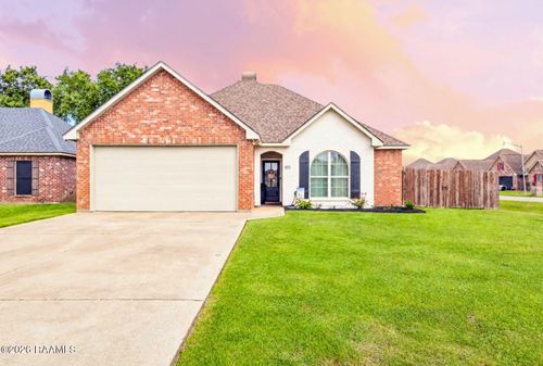 100 Peak Run, Youngsville, LA, 70592-5867 | Card Image