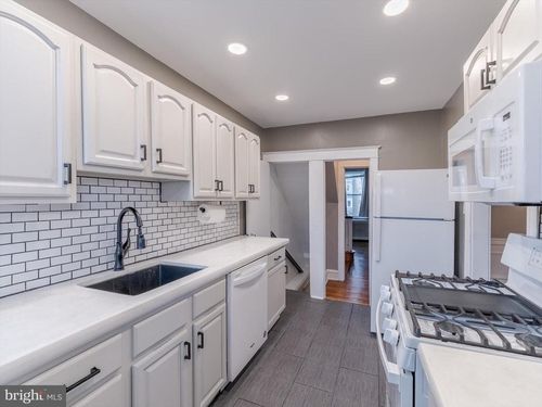 321 E Phil Ellena St, PHILADELPHIA, PA, 19119-1942 | Card Image