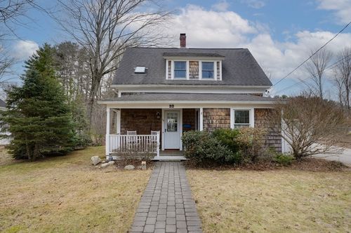 44 Baker St, Holliston, MA, 01746-1302 | Card Image