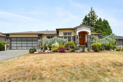 5550 Whitehorn Way, Blaine, WA, 98230-9052 | Card Image