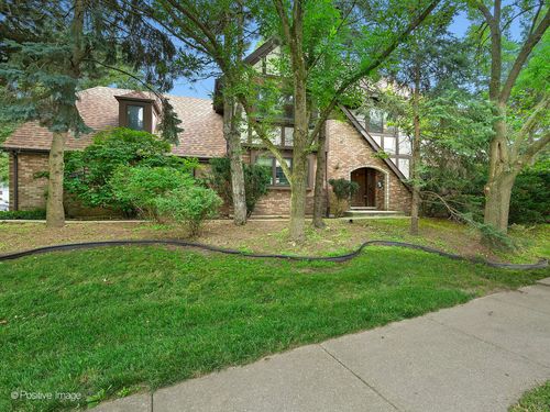 3824 Grove Ave, Western Springs, IL, 60558-1052 | Card Image