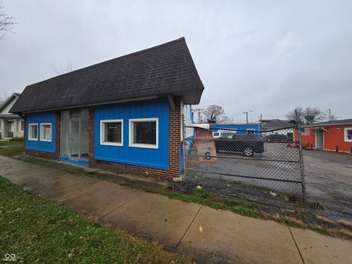 1915 Southeastern Ave, Indianapolis, IN, 46201-3927 | Card Image