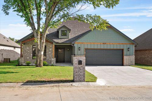 4231 W 4th St, Skiatook, OK, 74070-6106 | Card Image