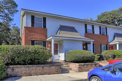 18 Knollwood Cir, Savannah, GA, 31419-1716 | Card Image