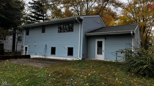 3023 Fairlawn Dr, Columbus, IN, 47203-3152 | Card Image