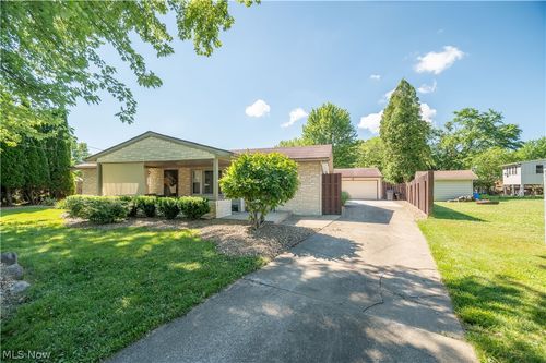 3659 Johnson Ct, Canfield, OH, 44406-9212 | Card Image