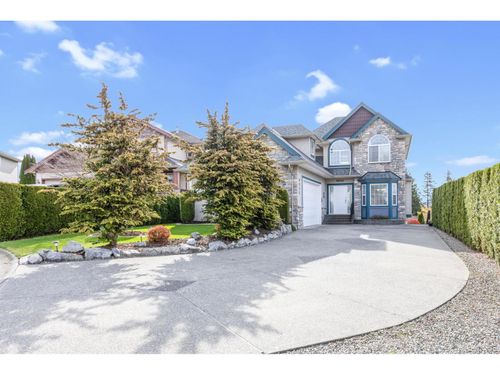 8022 Little Terrace, Mission, BC, V2V7B5 | Card Image