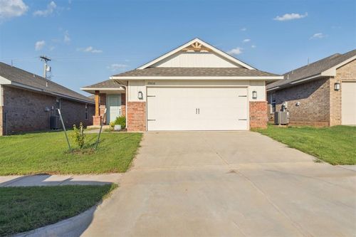 19808 Taggert Drive, Edmond, OK, 73012 | Card Image