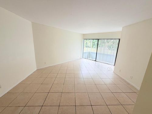 103-2000 N Congress Ave, West Palm Beach, FL, 33401-8208 | Card Image