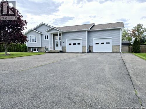 85 Rue Taylor, Grand-Sault/Grand Falls, NB, E3Y3W6 | Card Image