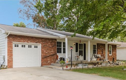 1302 Susan Ln, Carterville, IL, 62918-5016 | Card Image