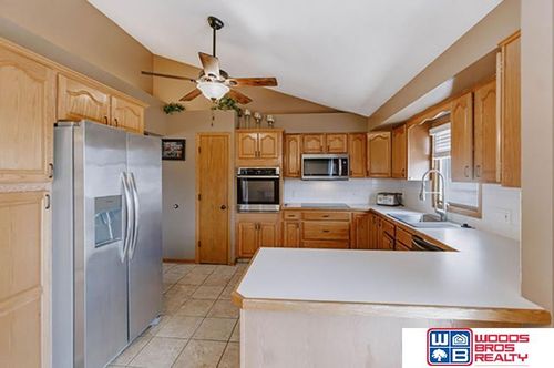 5129 S 94th Avenue, Omaha, NE, 68127 | Card Image
