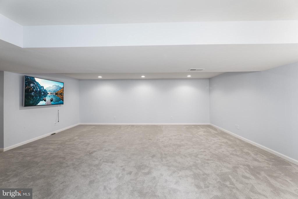 Residential in REHOBOTH BEACH 5