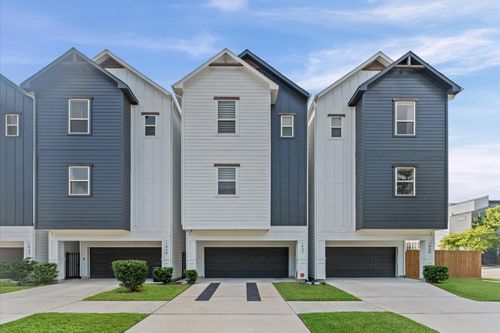 1437 Ennis St, Houston, TX, 77003-4611 | Card Image