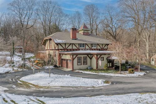 595 Grand Ave, Newburgh, NY, 12550-1964 | Card Image