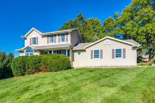 2662 Mount Eaton Rd, Orrville, OH, 44667-9612 | Card Image