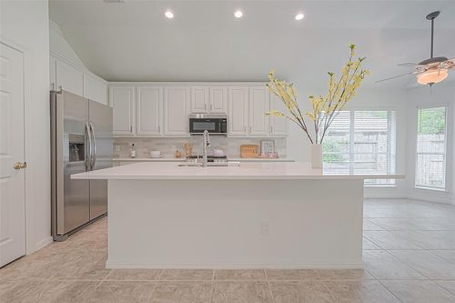 41 W Sienna Pl, Spring, TX, 77382-1523 | Card Image