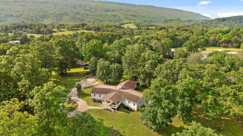 271 Melissa Dr, Trenton, GA, 30752-3020 | Card Image