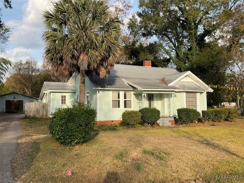 108 Carr St, Tallassee, AL, 36078-1922 | Card Image