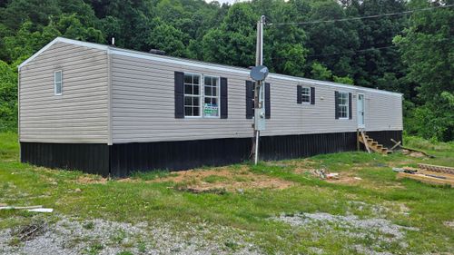 197 Gregory Himes Ln, Barbourville, KY, 40906-7889 | Card Image