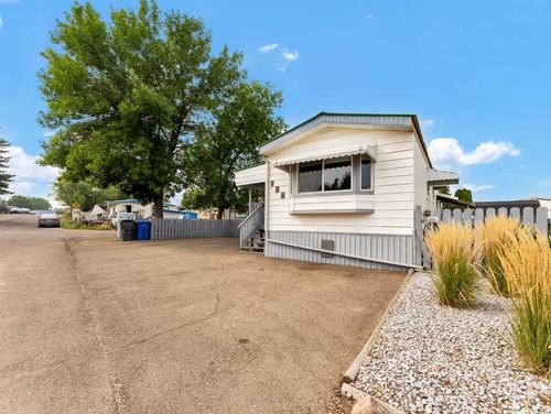 135 Anson Avenue Sw, Medicine Hat, AB, T1A8A1 | Card Image