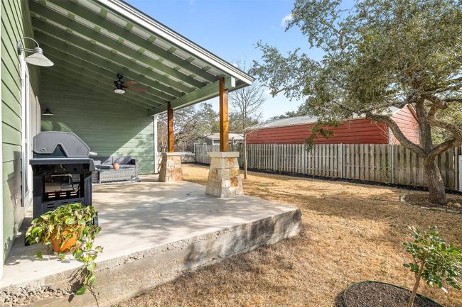 435 Hays St, House other with 3 bedrooms, 2 bathrooms and 4 parking in Dripping Springs TX | Image 35