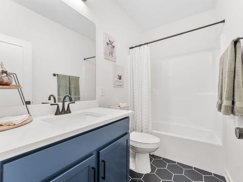 10115 Crookedhorn Ct, Bell Buckle, TN, 37020-3006 | Card Image