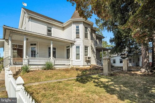 597 W Main St, THOMPSONTOWN, PA, 17094-8593 | Card Image