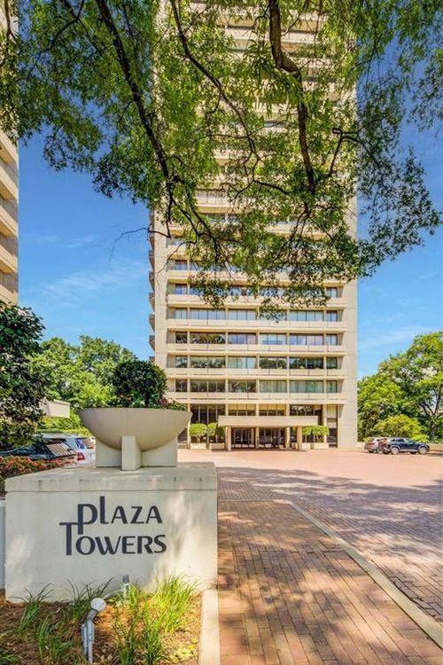 apt-15f-2575 Peachtree Rd Ne, Atlanta, GA, 30305-3638 | Card Image