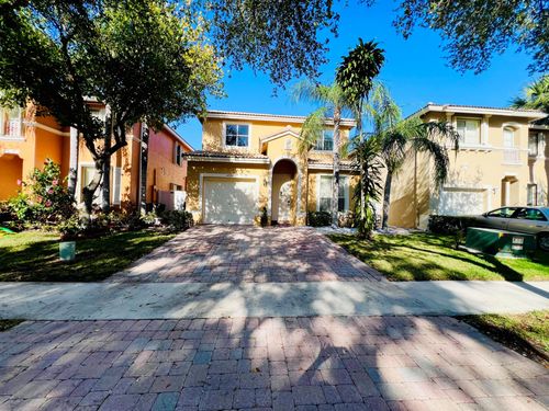 4320 Lake Lucerne Cir, West Palm Beach, FL, 33409-7882 | Card Image