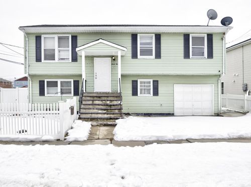 42 Mercer St, Carteret, NJ, 07008-3314 | Card Image