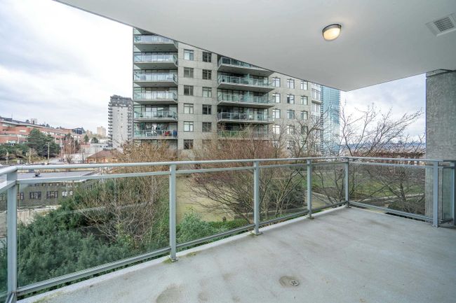 1006 - 892 Carnarvon Street, Condo with 2 bedrooms, 2 bathrooms and 1 parking in New Westminster BC | Image 9