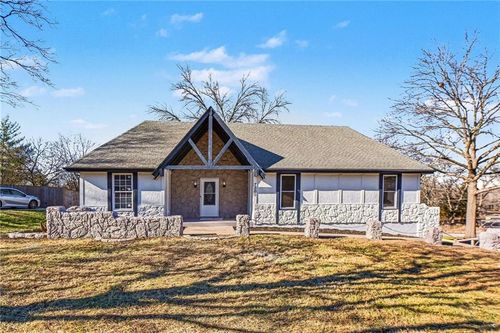 7300 Hullwood St, Kansas City, MO, 64133-6248 | Card Image